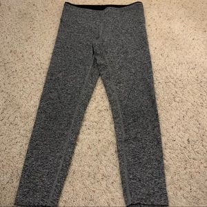Koral Marl Gray Capri Leggings Size Large